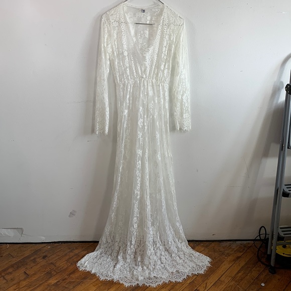 NWT Beautiful Sheer Ivory Eyelash Lace Gown - Picture 2 of 8